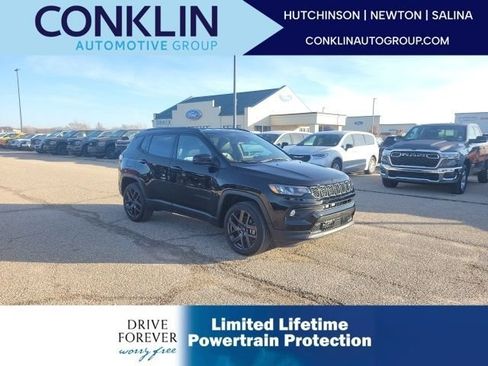 New 2026 Jeep Compass Latitude image 1