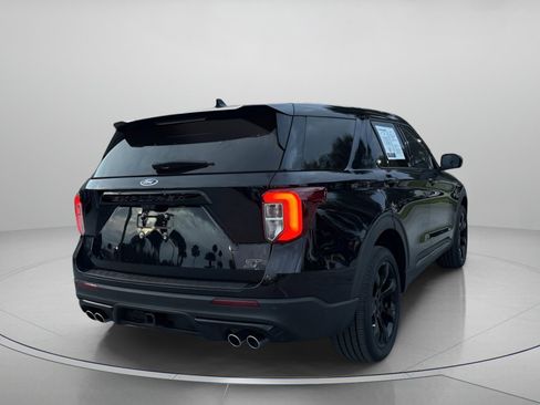 Certified 2021 Ford Explorer ST w/ Equipment Group 401A image 3