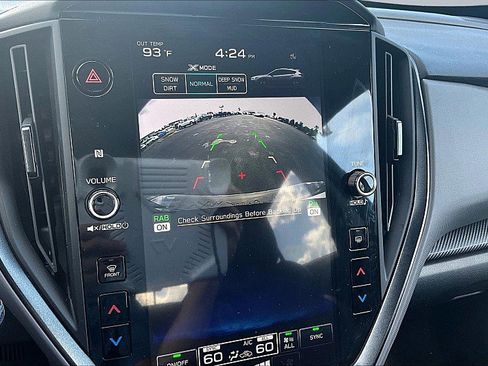 Used 2024 Subaru Crosstrek 2.5i Limited w/ Crosstrek Mirror Package image 17