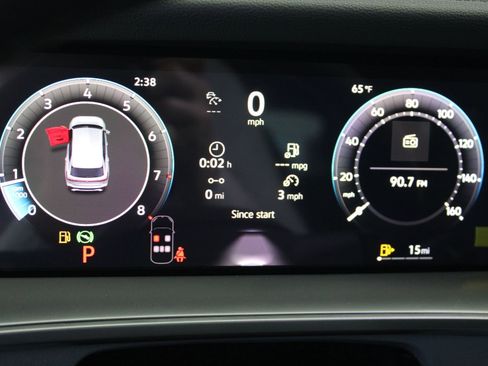 New 2026 Volkswagen Tiguan SE R-Line FWD image 17