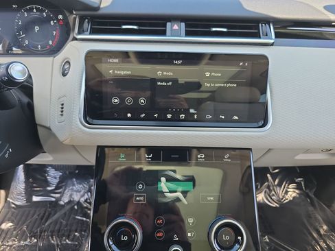 Used 2019 Land Rover Range Rover Velar S AWD/4WD image 23