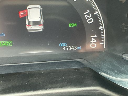 Used 2024 Toyota RAV4 XLE w/ Convenience Package AWD/4WD image 11