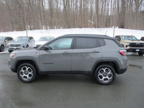Certified 2022 Jeep Compass Trailhawk w/ Sun and Sound Group image 8