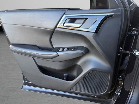 Used 2022 Mitsubishi Outlander SE image 11