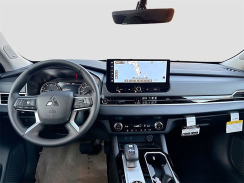 New 2026 Mitsubishi Outlander ES image 23
