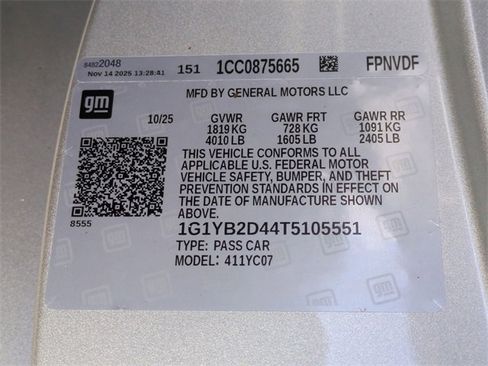 Certified 2017 Chevrolet Corvette Stingray Coupe w/ 3LT Preferred Equipment Group image 32