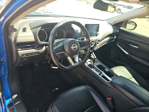 Used 2024 Nissan Sentra SR w/ SR Premium Package image 13