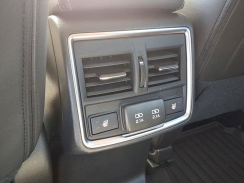 Used 2019 Subaru Forester Touring AWD/4WD image 14