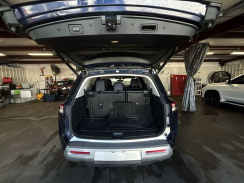 Certified 2022 Nissan Pathfinder SL w/ Cargo Package image 29