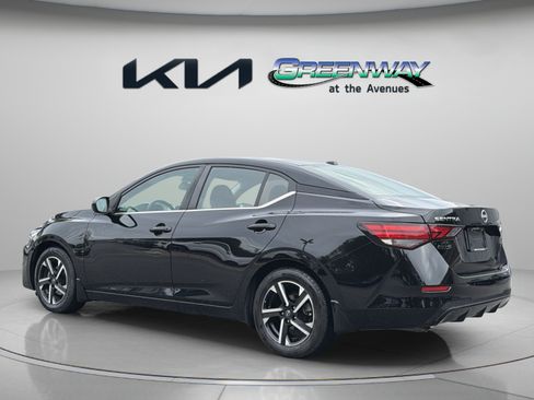 Used 2024 Nissan Sentra SV FWD image 4