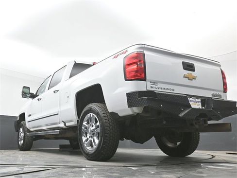 Used 2019 Chevrolet Silverado 2500 High Country w/ Duramax Plus Package image 48