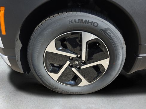 New 2026 Hyundai Ioniq 9 SE AWD/4WD image 11