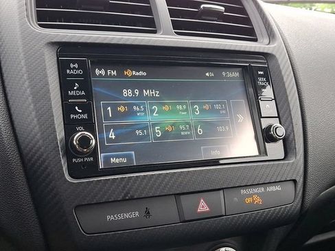 Used 2025 Mitsubishi Outlander Sport ES AWD/4WD image 16