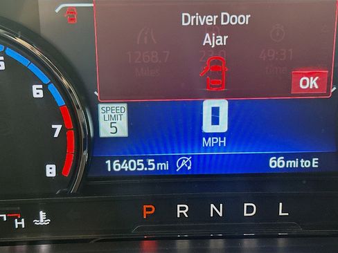 Used 2024 Ford Bronco Sport Outer Banks w/ Tech Package image 19