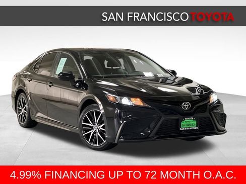 Certified 2021 Toyota Camry SE image 7