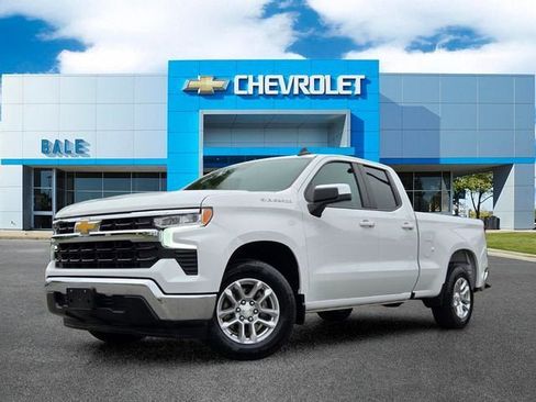 Used 2024 Chevrolet Silverado 1500 LT RWD image 23