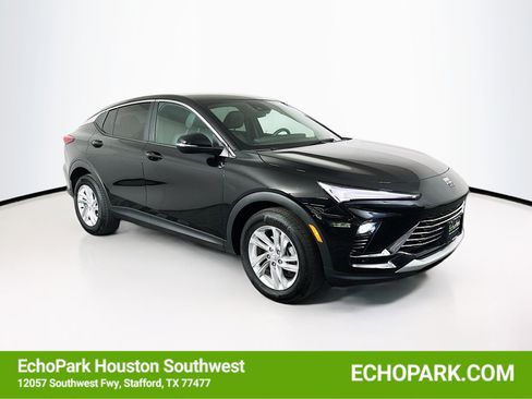 Used 2025 Buick Envista Preferred image 1