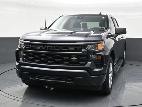 Used 2023 Chevrolet Silverado 1500 Custom RWD image 8
