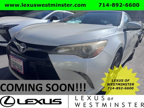 Used 2017 Toyota Camry XSE w/ Moonroof Package FWD image 1