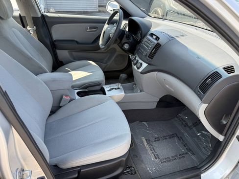 Used 2009 Hyundai Elantra GLS w/ Popular Equipment Pkg 2 FWD image 9