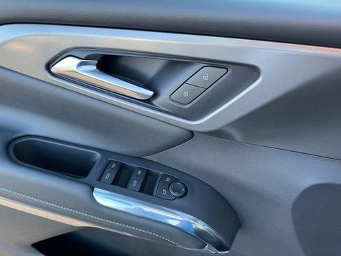 New 2026 Chevrolet Traverse LT w/ Midnight/Sport Edition image 11