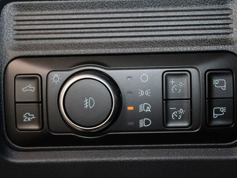 New 2026 Ford F250 Lariat w/ Black Appearance Package image 39