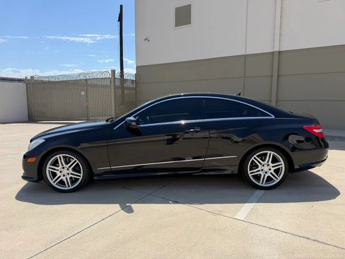 Used 2010 Mercedes-Benz E 550 Coupe image 8