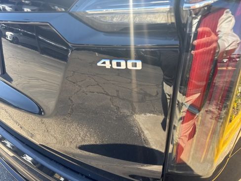 Used 2021 Cadillac XT6 Sport w/ LPO, ONYX Package image 4