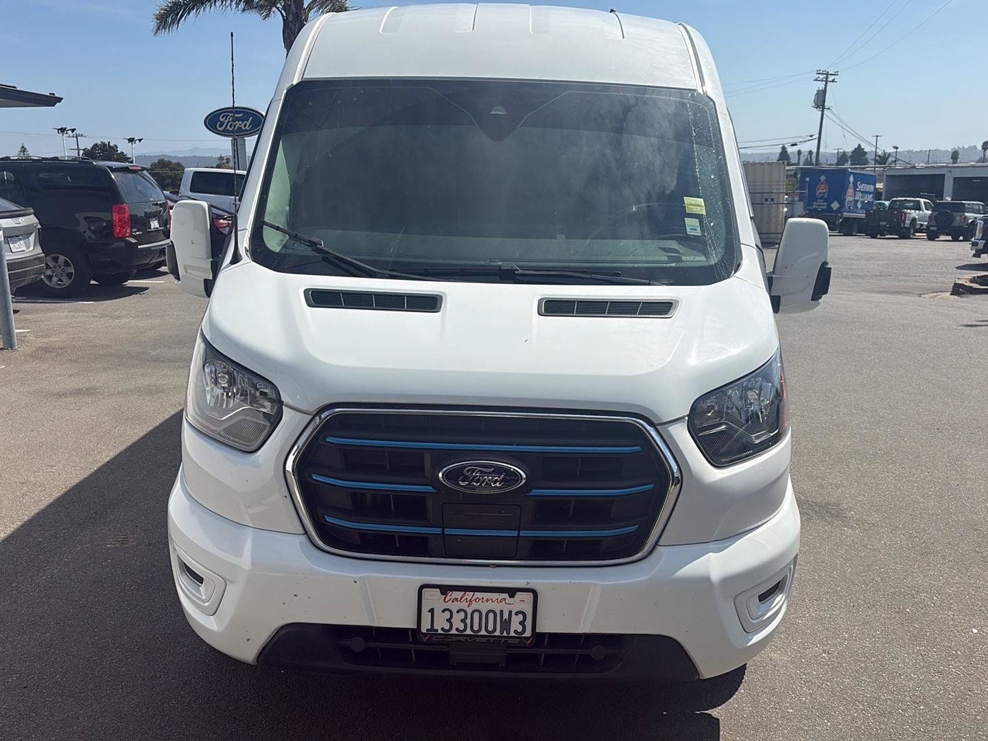 Used 2023 Ford E-Transit Medium Roof RWD image 7