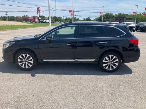 Used 2019 Subaru Outback 2.5i Touring w/ Popular Package #3A AWD/4WD image 4