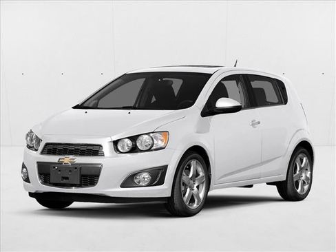 Used 2015 Chevrolet Sonic LT w/ Fun and Sun Package FWD image 1