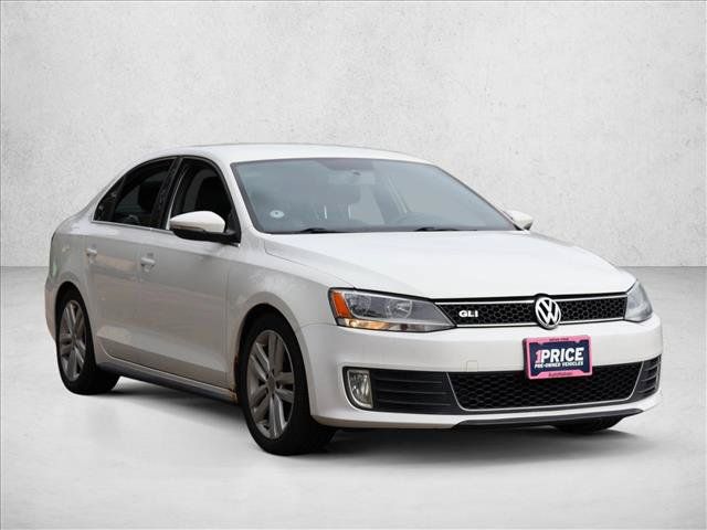 Used 2012 Volkswagen Jetta GLI FWD image 3