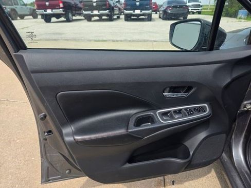 Used 2024 Nissan Versa SR FWD image 15