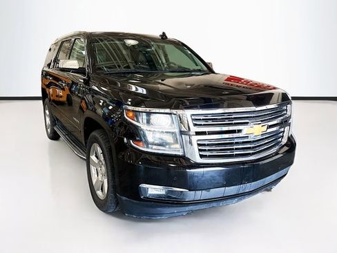 Used 2018 Chevrolet Tahoe Premier AWD/4WD image 3