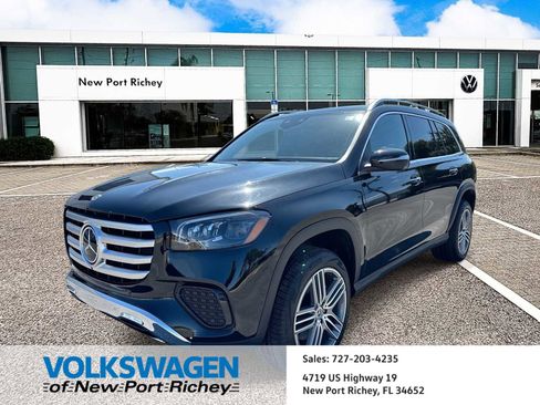 Used 2025 Mercedes-Benz GLS 450 4MATIC image 1