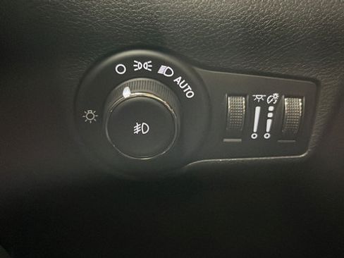New 2026 Jeep Compass Latitude AWD/4WD image 32