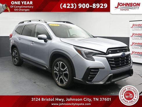 Used 2023 Subaru Ascent Limited AWD/4WD image 1