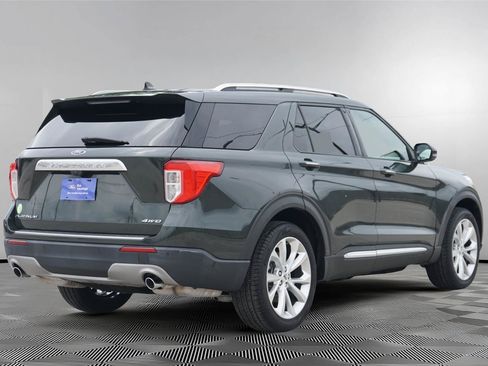 Certified 2022 Ford Explorer Platinum w/ Premium Technology Package AWD/4WD image 5