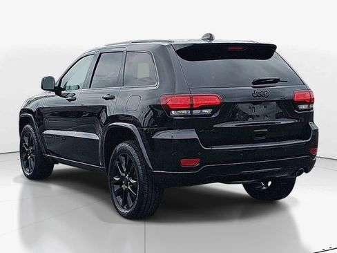 Used 2022 Jeep Grand Cherokee Laredo X AWD/4WD image 7