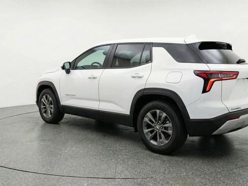 Used 2025 Chevrolet Equinox LT image 6