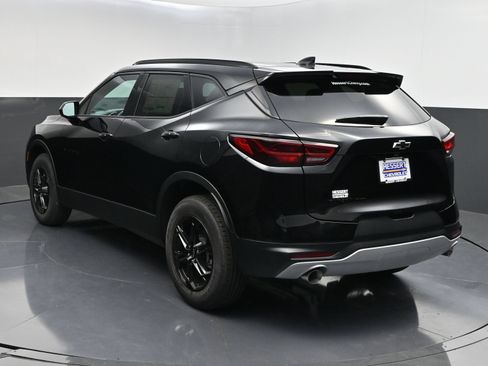 New 2026 Chevrolet Blazer LT w/ Convenience Package AWD/4WD image 6