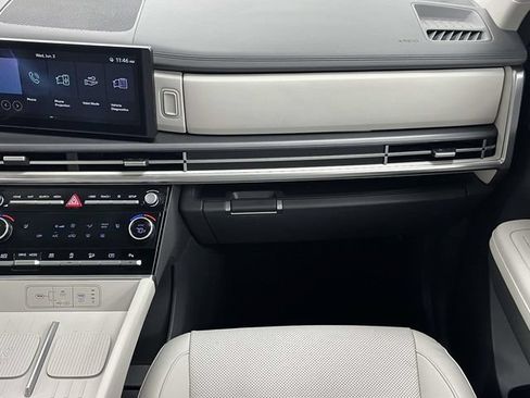 Certified 2025 Hyundai Santa Fe SEL AWD/4WD image 19