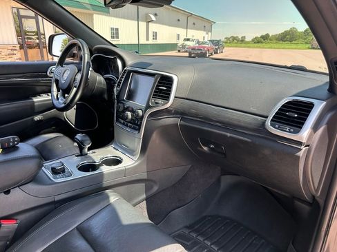 Used 2015 Jeep Grand Cherokee High Altitude AWD/4WD image 30