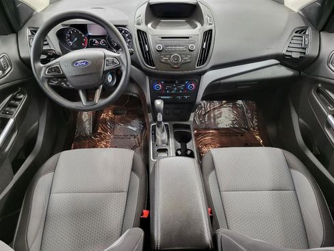 Used 2017 Ford Escape SE w/ SE Cold Weather Package AWD/4WD image 6