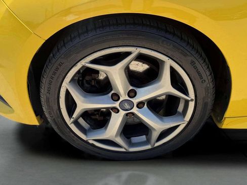 Used 2017 Ford Focus ST FWD image 19