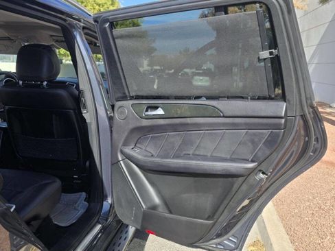 Used 2016 Mercedes-Benz GL 450 4MATIC image 23