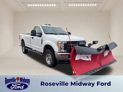 Used 2017 Ford F350 XL image 1