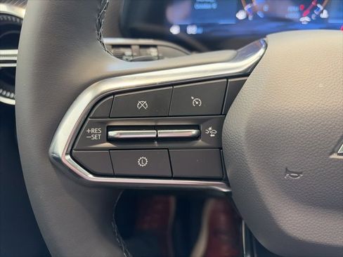 New 2026 Chevrolet Equinox LT w/ Convenience Package II image 18