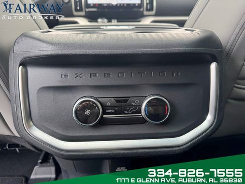 Used 2025 Ford Expedition Active image 28