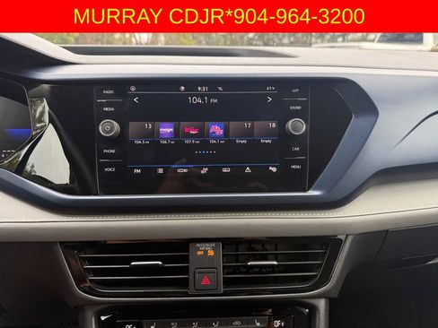 Used 2024 Volkswagen Taos SE image 24